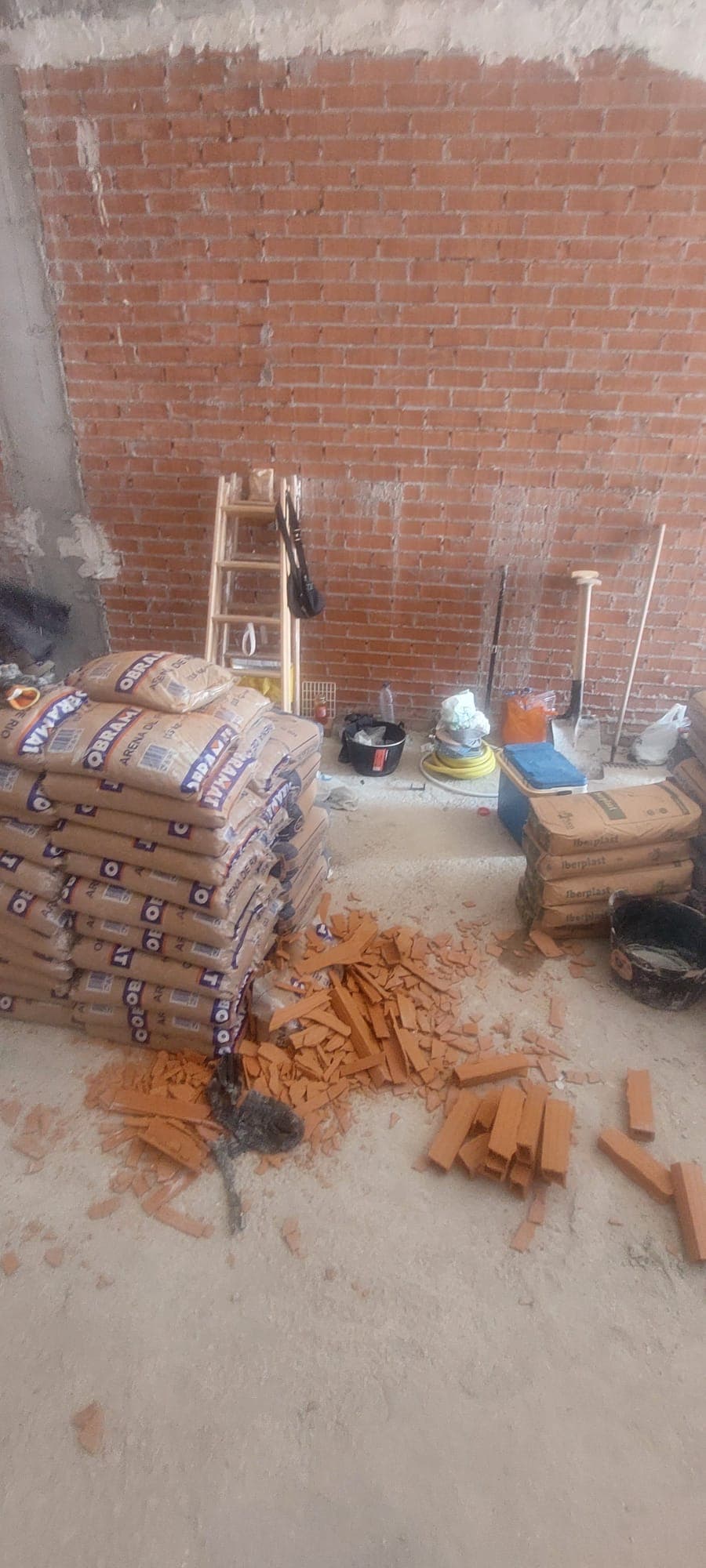 Obra de Reformas integrales cerca de Aldea del Fresno